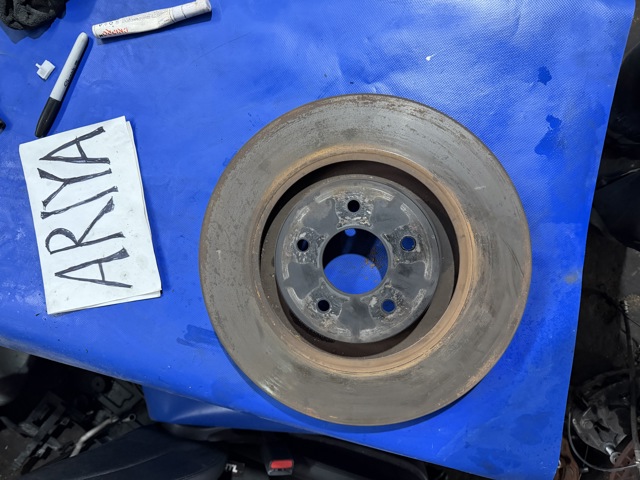 Гальмо дискове переднє 402065MT0A NISSAN