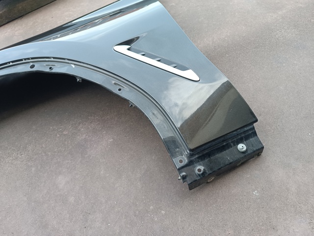 Ліве переднє крило 41007491383 BMW