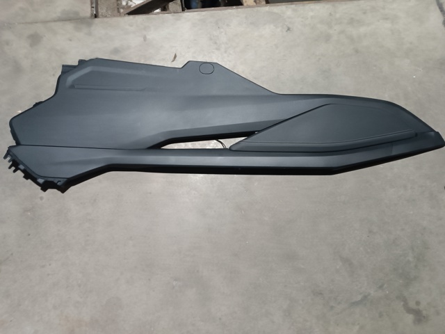 Декоративна накладка центральної консолі 4KL8633036PS VAG