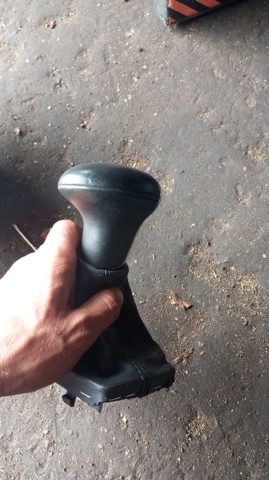 Ручка важеля коробки передач 4L1713139AJ VAG