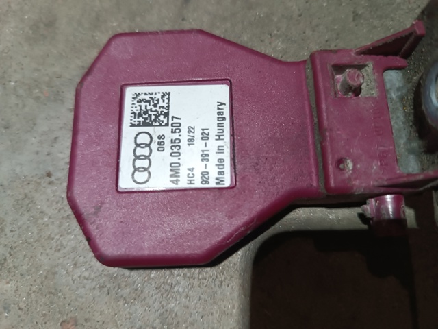 Антена автомобильна 4M0035507 VAG