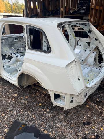 Крило заднє 4M0809837 VAG