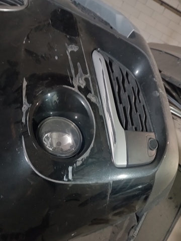 Бампер передній, верхня частина 51117453566 BMW