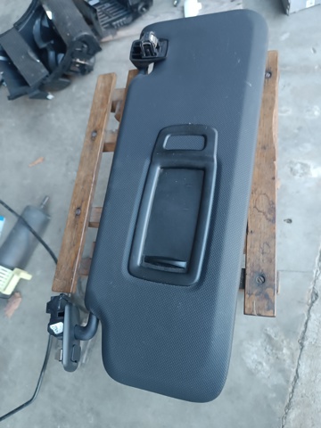Козирок сонцезахисний автомобіля 51168071073 BMW