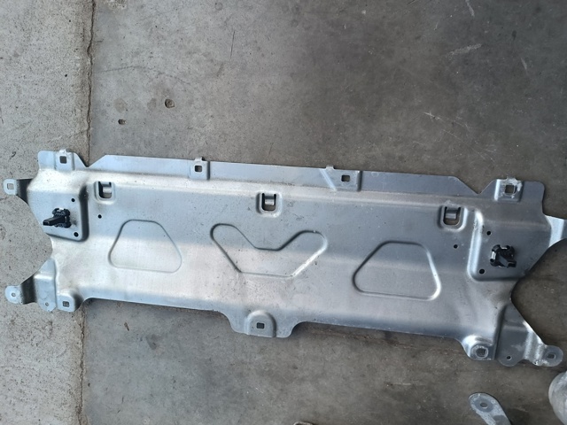 Поперечина рами задня 51647400110 BMW