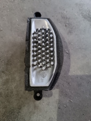 Реле обігрівача 64117952061 BMW