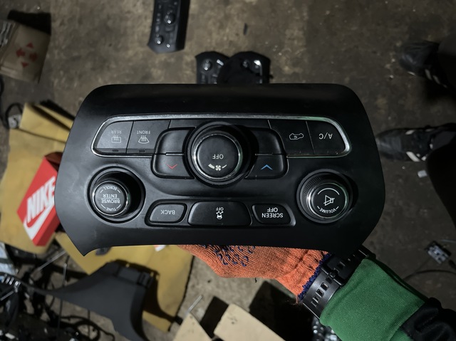 Механізм управління кондиціонером 68249516AA CHRYSLER