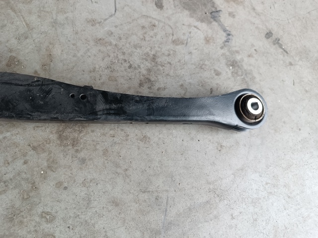 Важіль задньої підвіски поперечний 6851563 BMW