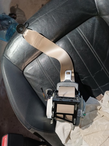 Пасок безпеки задній лівий 72117497781 BMW