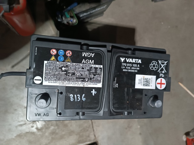 Батарея акумуляторна 7P0915105A VAG