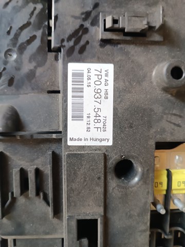 Блок запобіжників задній, салонний 7P0937548F VAG