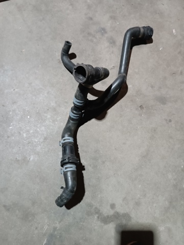 Водопровідна труба системи охолодження 80A122449Q VAG