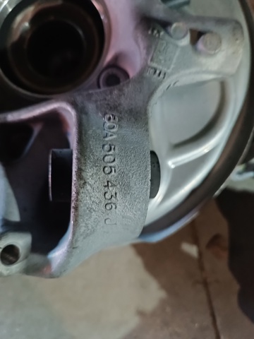 Цапфа права 80A505436J VAG