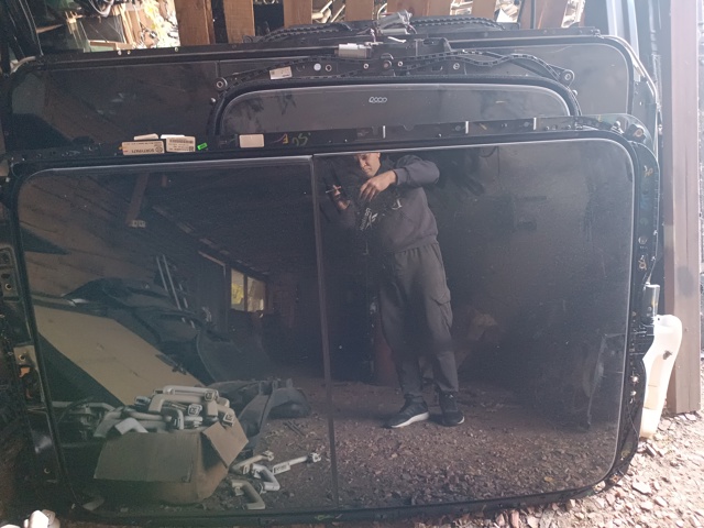 Деталі люків облицювання кузова 80A877049F VAG