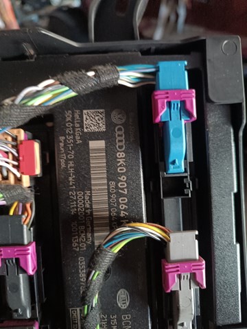 Блок комфорту 8K0907064KP VAG