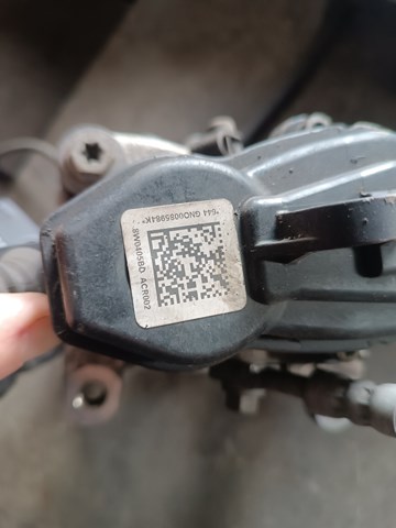 Задній гальмівний супорт лівий 8W0405BD VAG