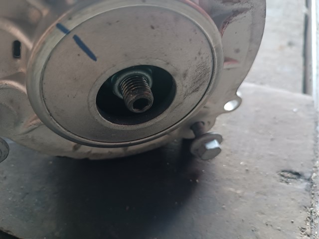 Стойка амортизатора передняя 8W0413031AA VAG