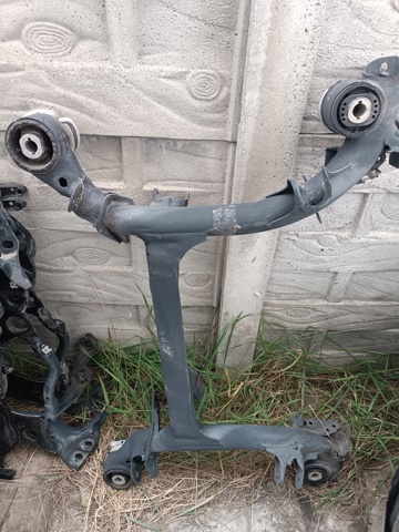 Балка задньої підвіски, підрамник 8W0505235AN VAG