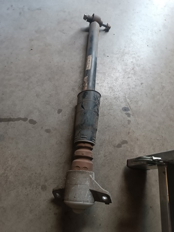 Стійка амортизатора задня 8W0513035AA VAG