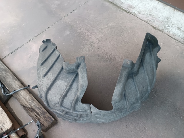 Підкрилок задній правий 8W0810172F VAG
