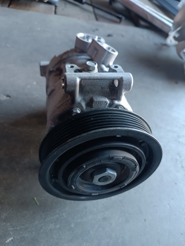 Компресор холодоагенту 8W0816803J VAG
