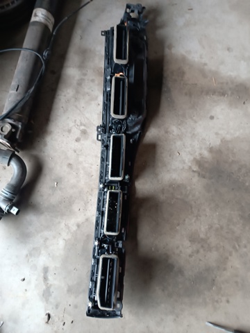 Решітка повітропровода 8W1820902E VAG