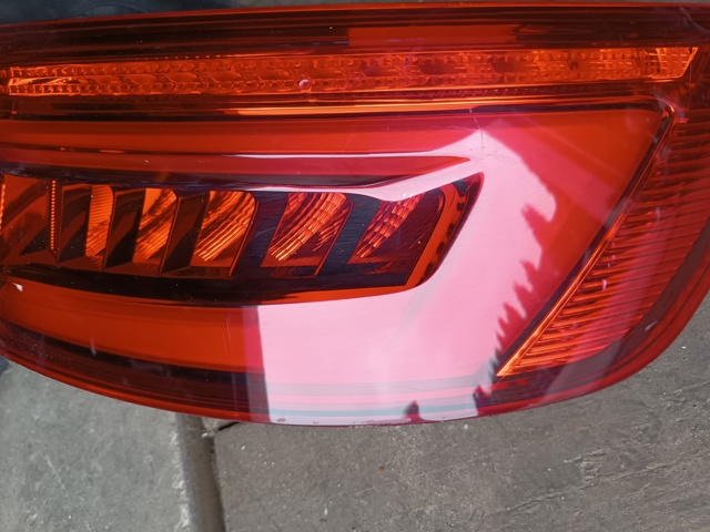 Ліхтар задній правий, зовнішній 8W5945092D VAG