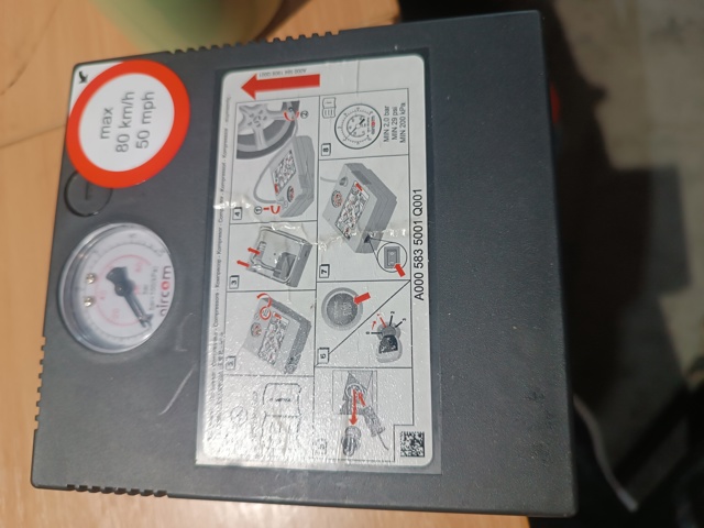 Компресор для підкачки шин A0005838200 MERCEDES