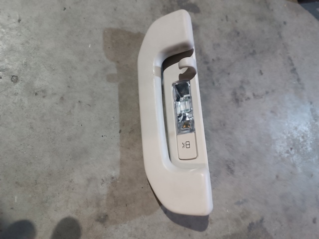 Поручні (тримачі) і гачок для одягу A0998150000 MERCEDES