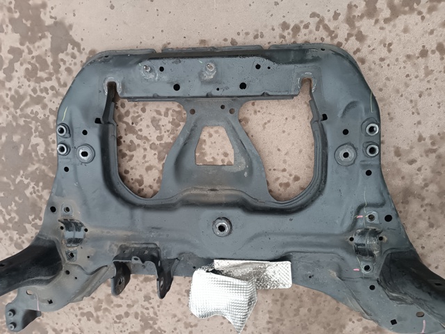 Передня балка A1776207101 MERCEDES