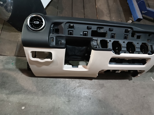 Панель приладів торпеди A24768073009051 MERCEDES