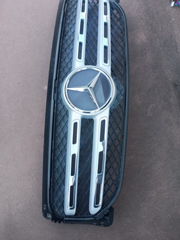 Решітка A2478880200 MERCEDES