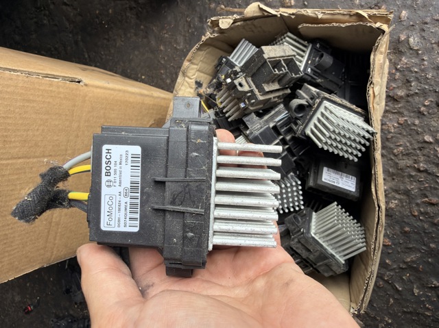 Резистор обігрівача DG9H19E624AA FORD
