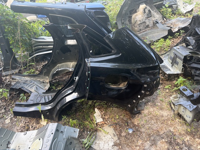 Крило заднє KT4Z5827841B FORD