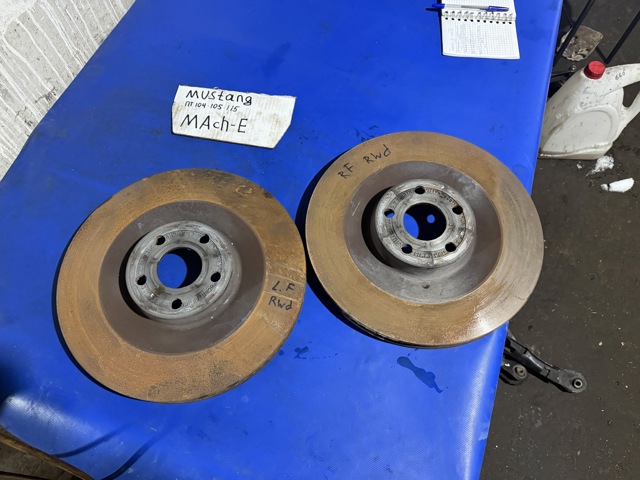 Гальмо дискове переднє LJ9Z1125B FORD