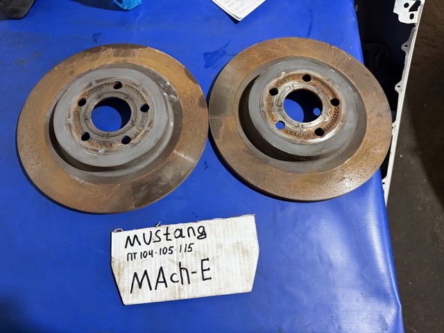 Дискові гальма LJ9Z2C026C FORD