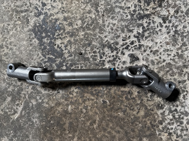 Вал рульової колонки, нижній LJ9Z3B676A FORD