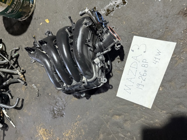Колектор впускний PY0113100A MAZDA