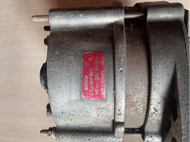 Авто генератор 0120469643 BOSCH