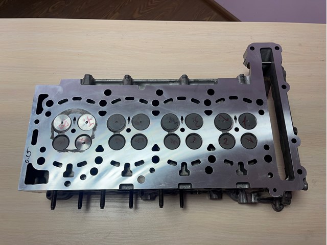 Головка блоку 6540104104 MERCEDES