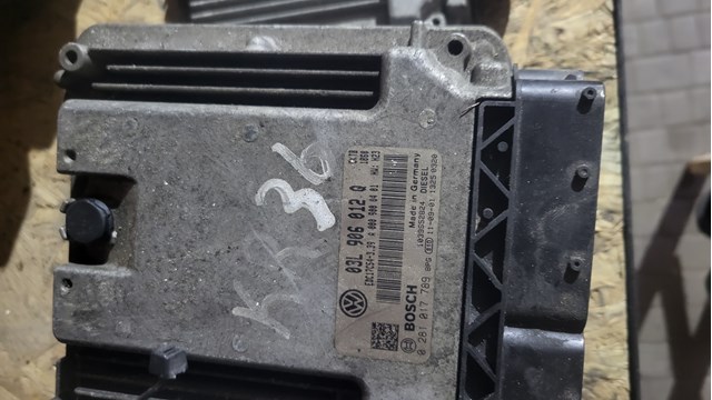 Комп'ютер двигуна 03L906012Q VAG
