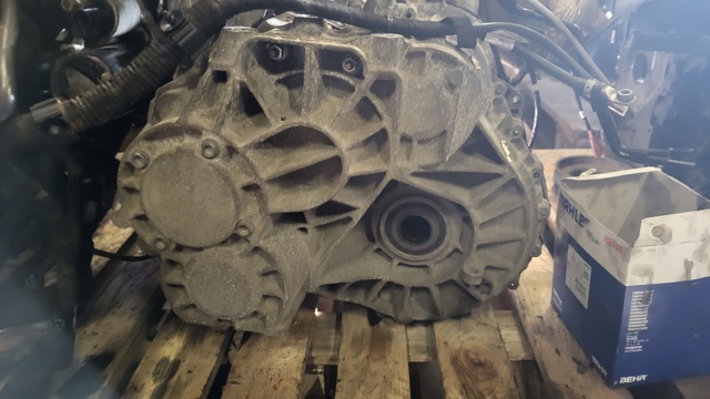 Ручна коробка передач 0AX300040A VAG