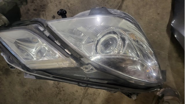 Фара правая 1ZT011705121 HELLA
