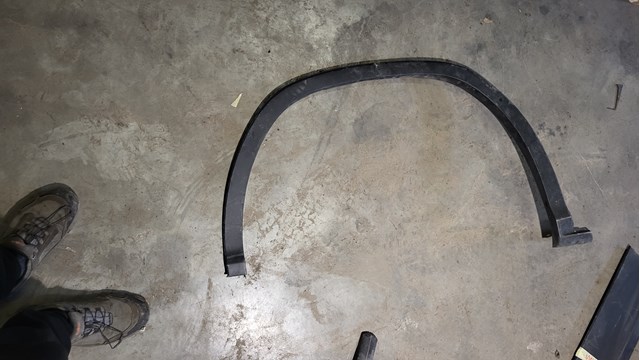 Молдинг арки крила переднього, лівий 7560248050 TOYOTA