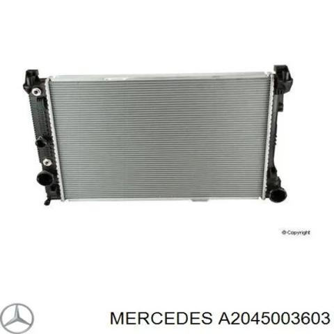 Радіатор охолодження двигуна A2045003603 MERCEDES
