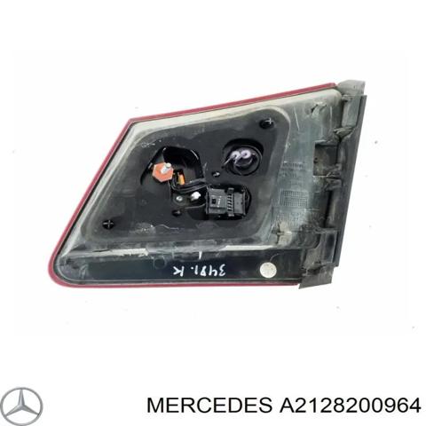 Ліхтар задній лівий, внутрішній A2128200964 MERCEDES