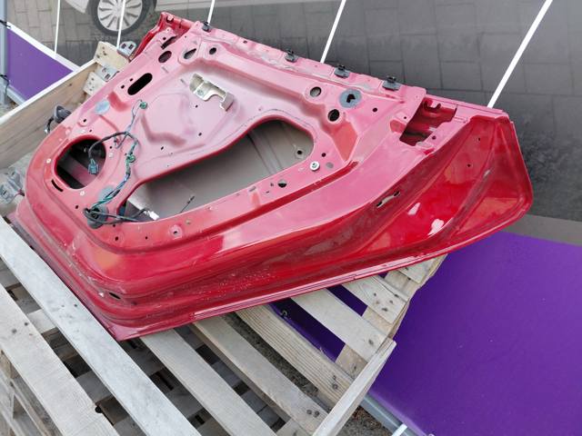 Двері задні в зборі 6006566E0H TESLA