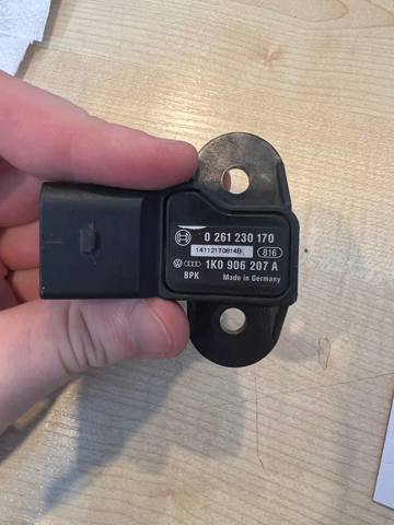 Датчик розрядження вакуумного підсилювача гальм 1K0906207A VAG