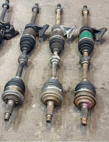 Привід передній правий GP182550X MAZDA