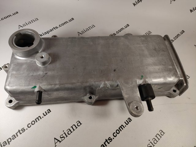 Кришка двигуна 2241002600 HYUNDAI